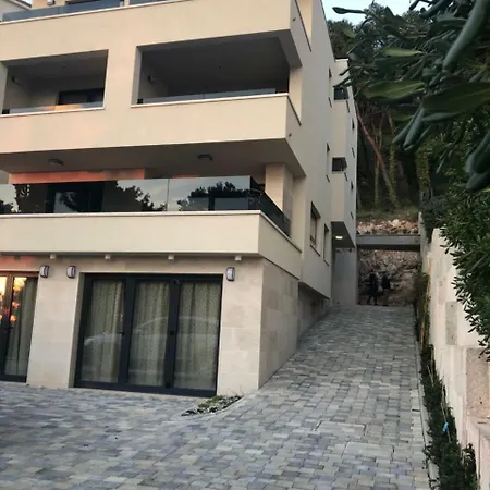 Villa Reana Brela Exterior photo