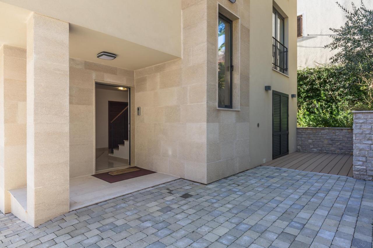 Apartment Reana